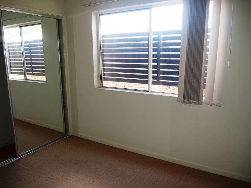 4/102 Glenalva Terrace, Enoggera QLD 4051