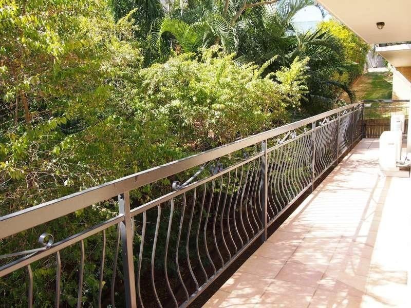 2/25 Scott Road, Herston QLD 4006