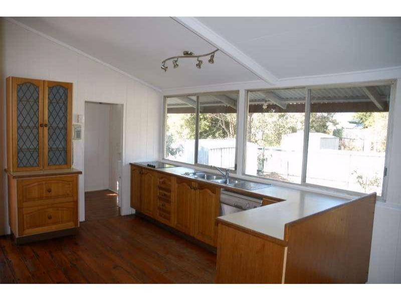 7 Thomas Street, Sadliers Crossing QLD 4305