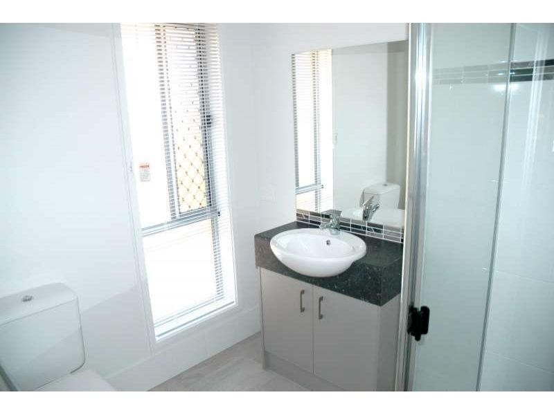 95 Whitmore Crescent, Goodna QLD 4300