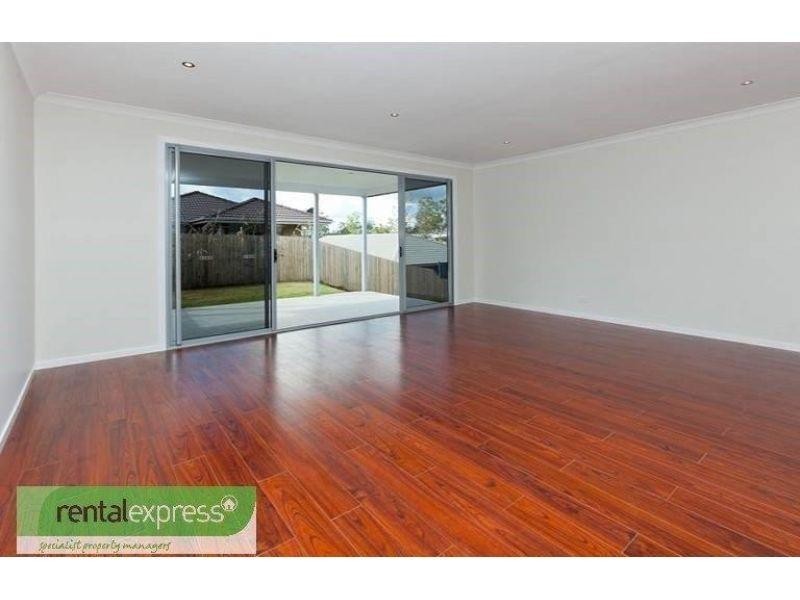 18 Hopman Way, Springfield Lakes QLD 4300