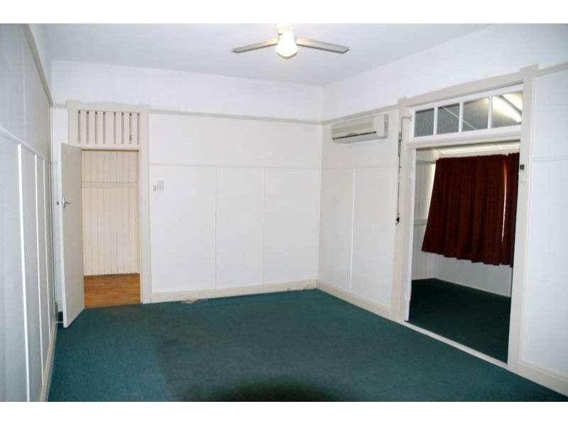 72 Gladstone Road, Coalfalls QLD 4305