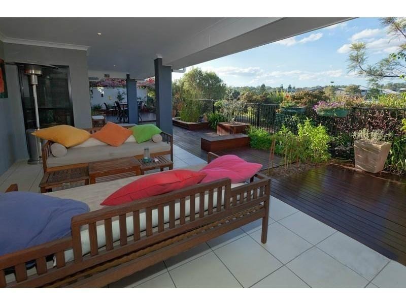 6 Brinley Place, Sinnamon Park QLD 4073