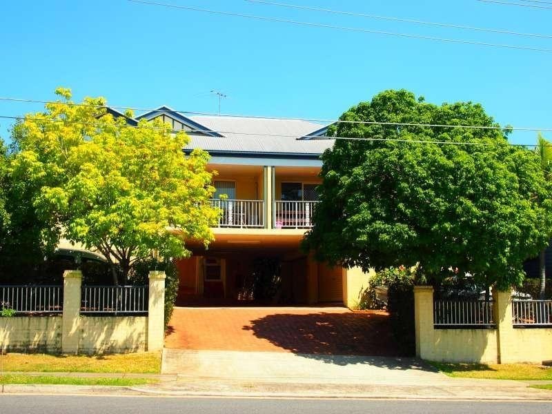 3/15 Wellington Street, Coorparoo QLD 4151