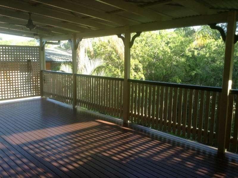 8 Parkhurst Avenue, Herston QLD 4006