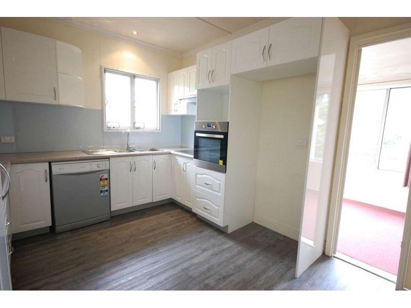 15 Monza Street, Holland Park West QLD 4121