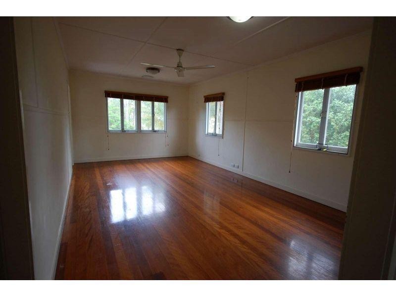 15 Monza Street, Holland Park West QLD 4121