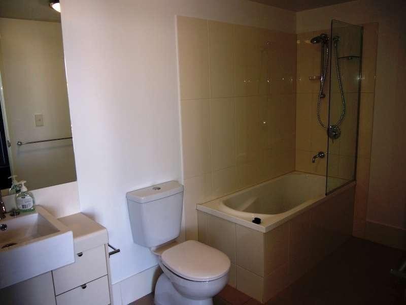 4/27 Playfield Street, Chermside QLD 4032