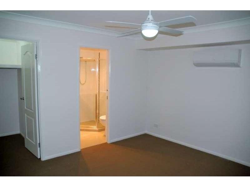 19 Muhammed Street, Doolandella QLD 4077