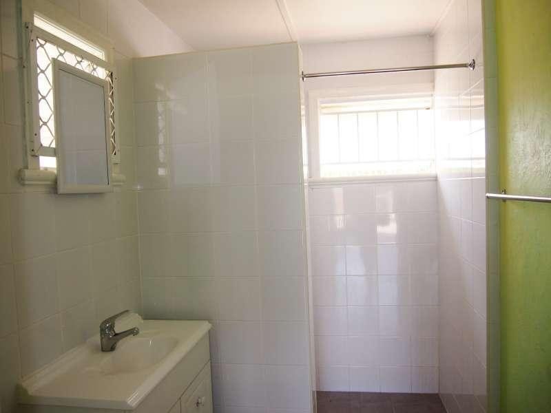 39 Hebe Street, Bardon QLD 4065