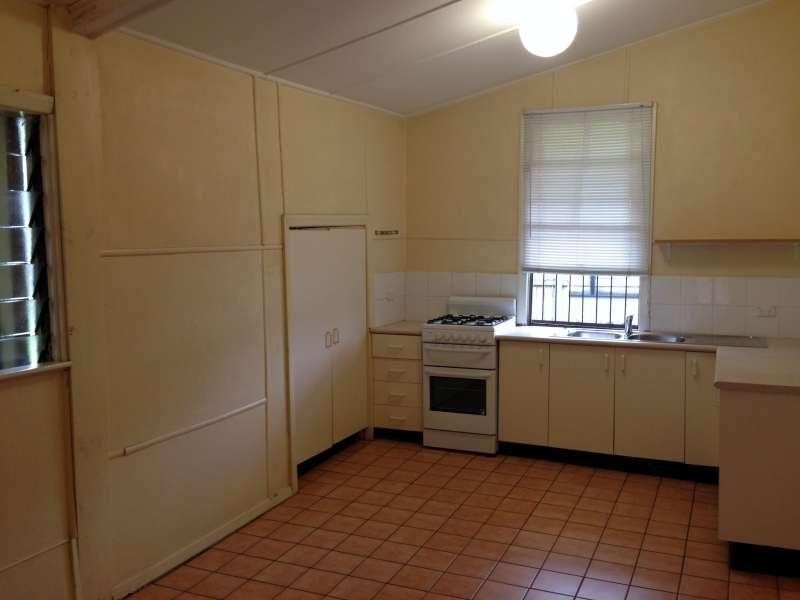 2/12 Patrick Street, Milton QLD 4064