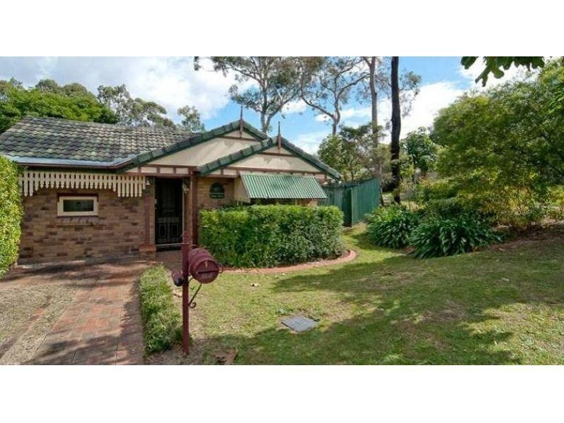 1 Warburton Close, Forest Lake QLD 4078