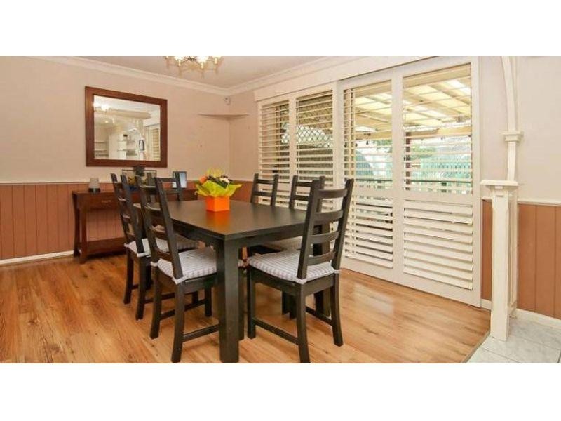 1 Warburton Close, Forest Lake QLD 4078