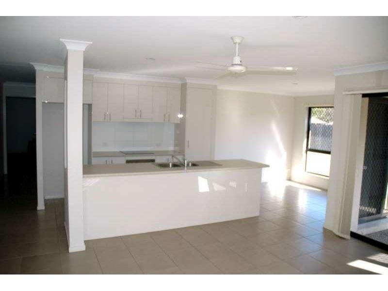 5 Jude Lane, Augustine Heights QLD 4300