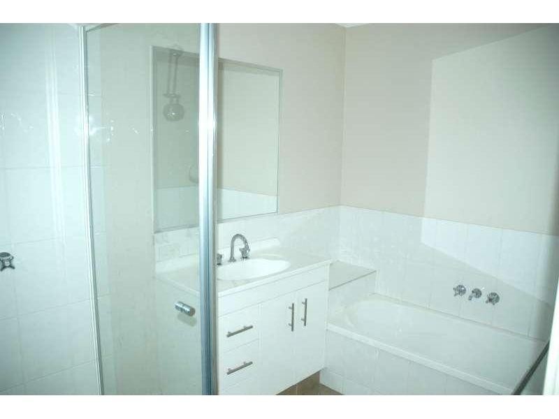 5 Jude Lane, Augustine Heights QLD 4300