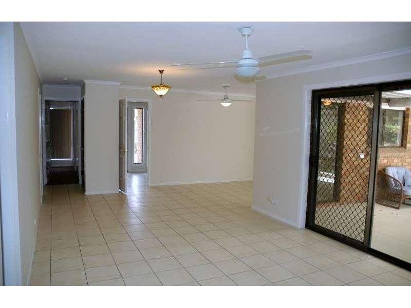 5 Lena Street, Windaroo QLD 4207