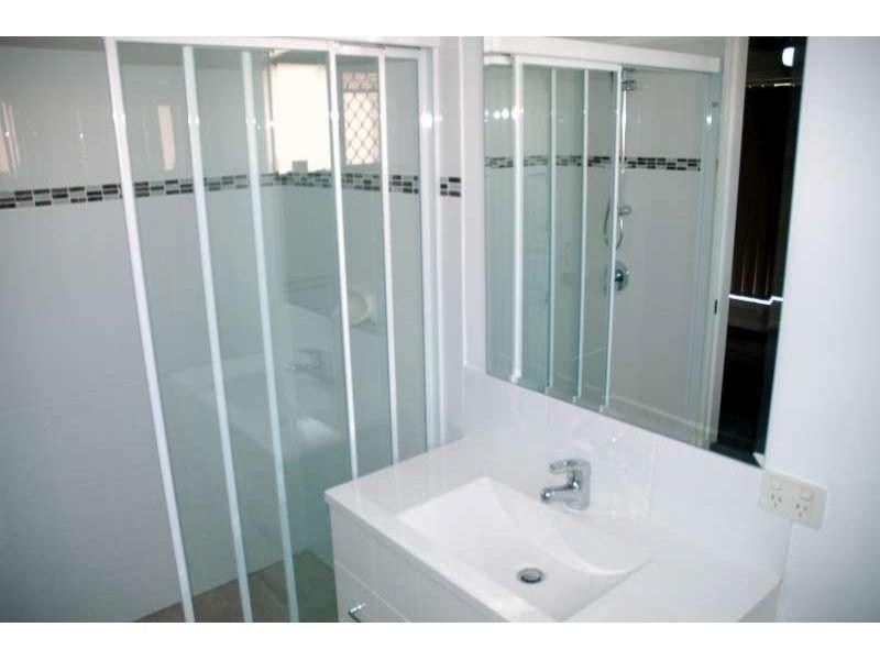 5 Lena Street, Windaroo QLD 4207