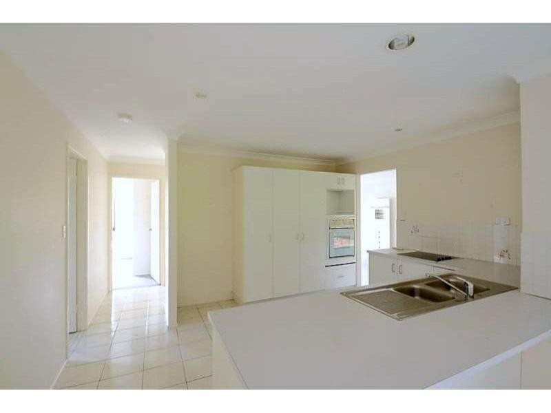 73 Glen Ross Road, Sinnamon Park QLD 4073