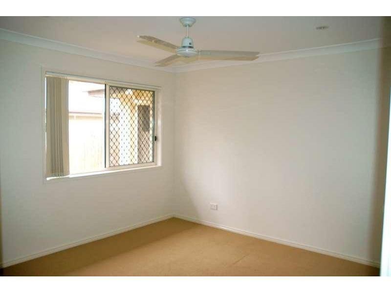 32 Berkeley Circuit, Bellbird Park QLD 4300