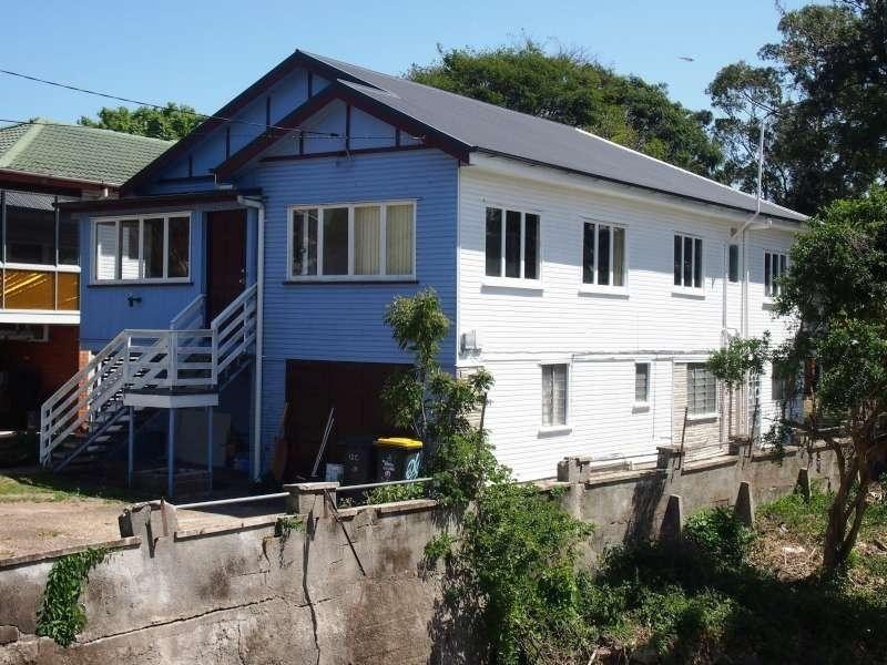 126 Juliette Street, Greenslopes QLD 4120