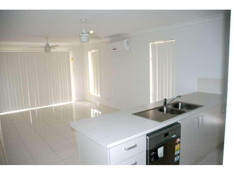 91 Whitmore Crescent, Goodna QLD 4300