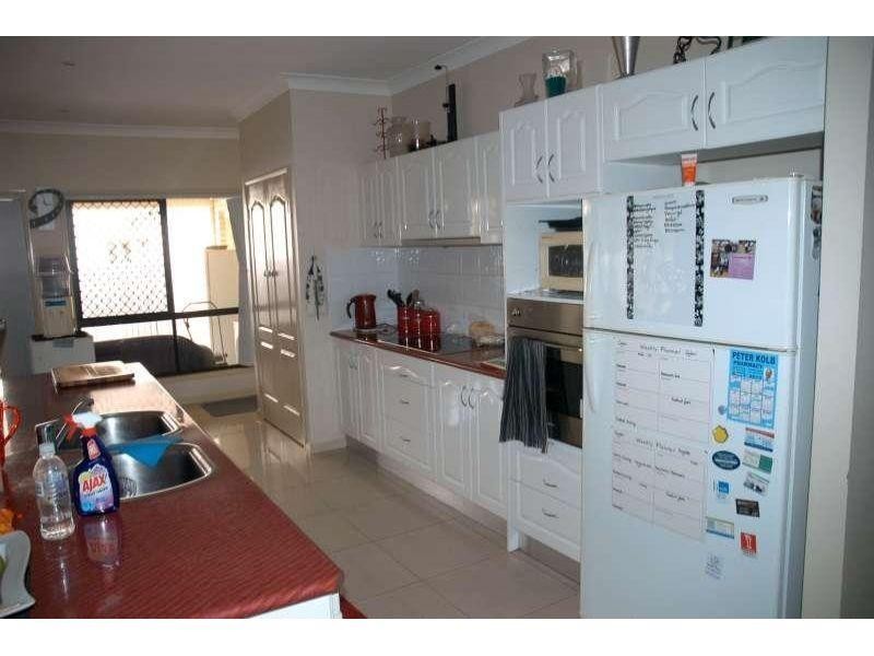 76 Cascade Drive, Forest Lake QLD 4078