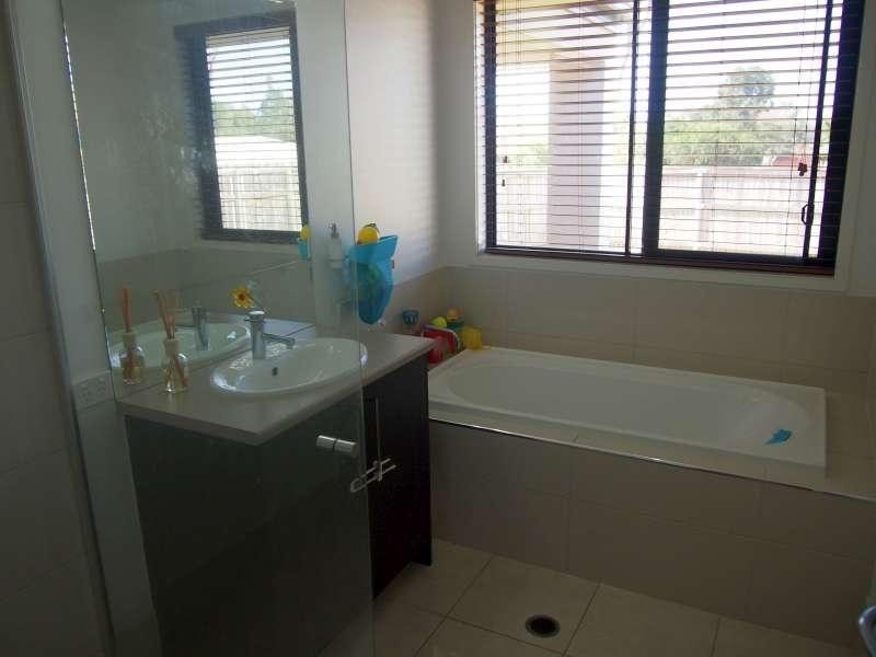 19 Macdonald Place, Carseldine QLD 4034