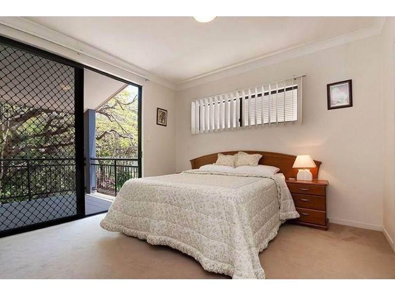 8/14 Grimes Street, Auchenflower QLD 4066