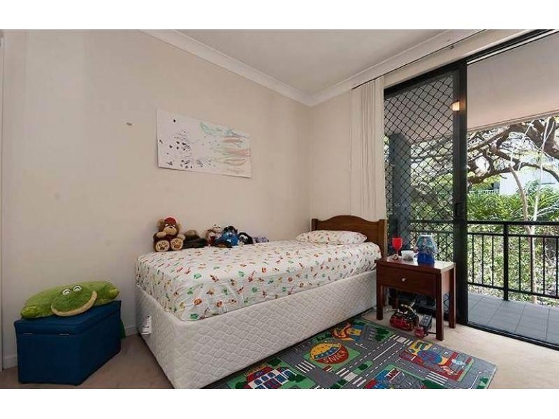8/14 Grimes Street, Auchenflower QLD 4066