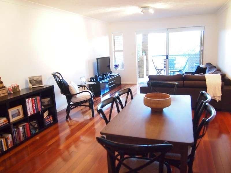 2/18 Lima Street, Auchenflower QLD 4066