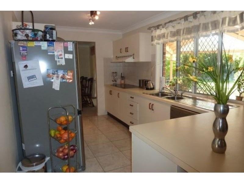 13 Parkleigh Street, Everton Hills QLD 4053