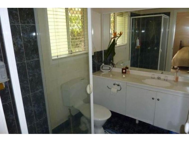 13 Parkleigh Street, Everton Hills QLD 4053