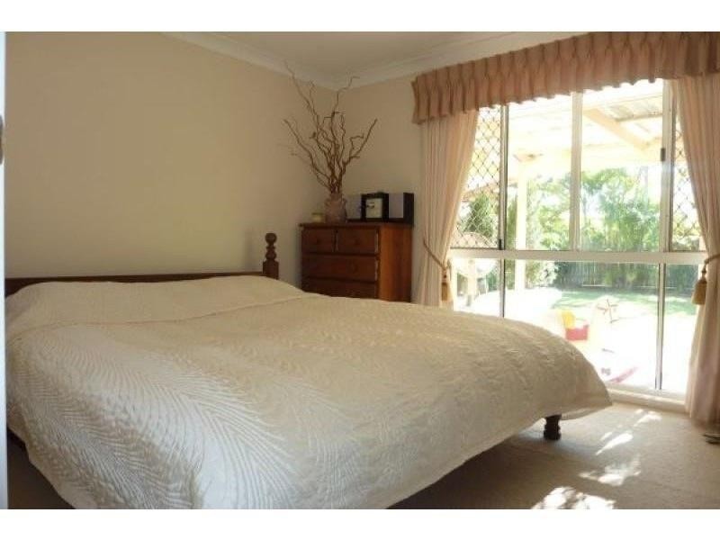 13 Parkleigh Street, Everton Hills QLD 4053