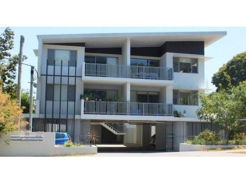 32 Windsor Street, Hamilton QLD 4007
