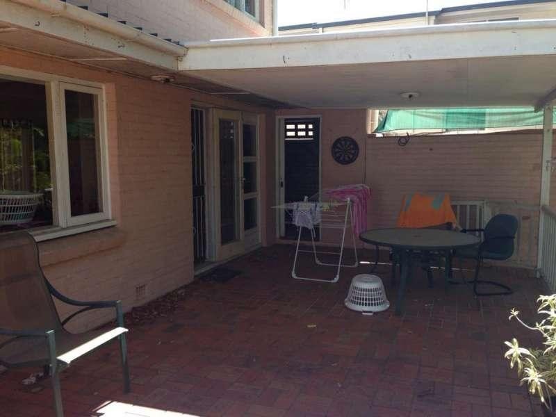 144 Highland Terrace, St Lucia QLD 4067