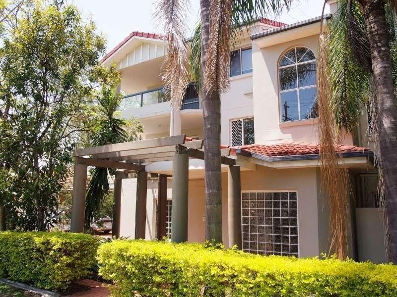 1/18 Augustus Street, Toowong QLD 4066