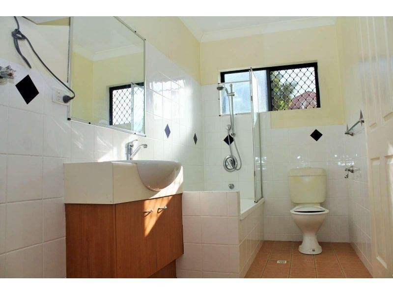 4/102 Sherwood Road, Toowong QLD 4066