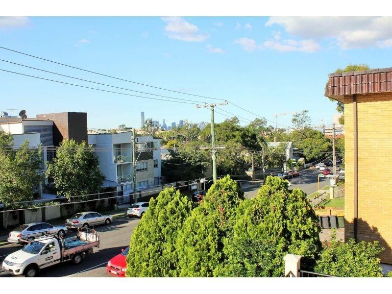 4/102 Sherwood Road, Toowong QLD 4066