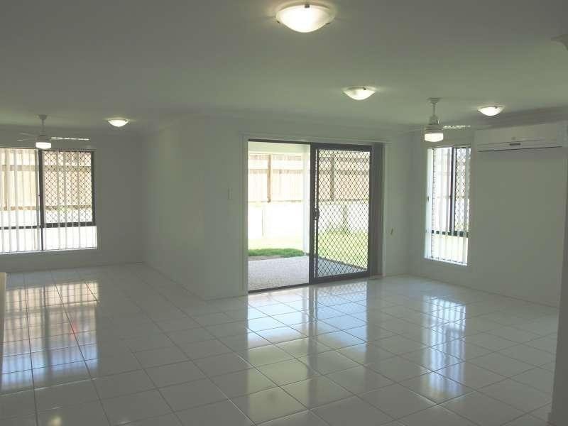 112 Whitmore Crescent, Goodna QLD 4300