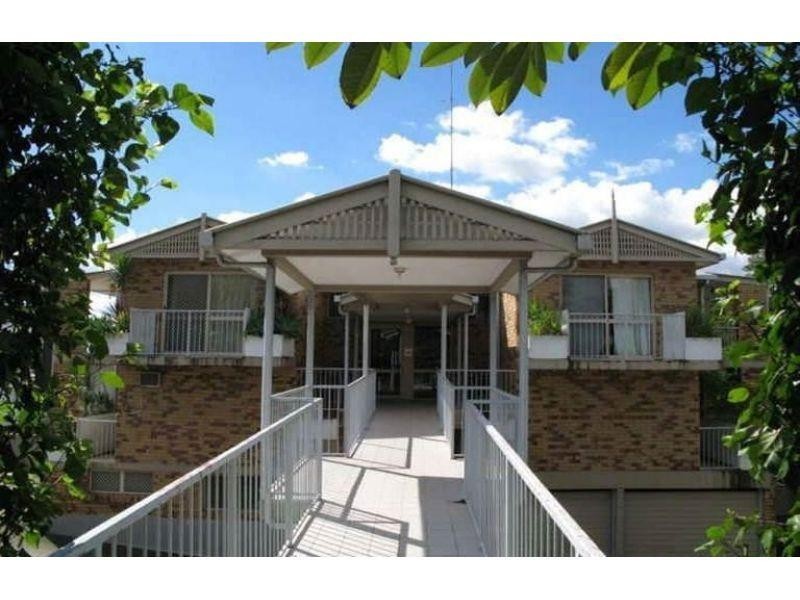 3/298 Swann Road, St Lucia QLD 4067