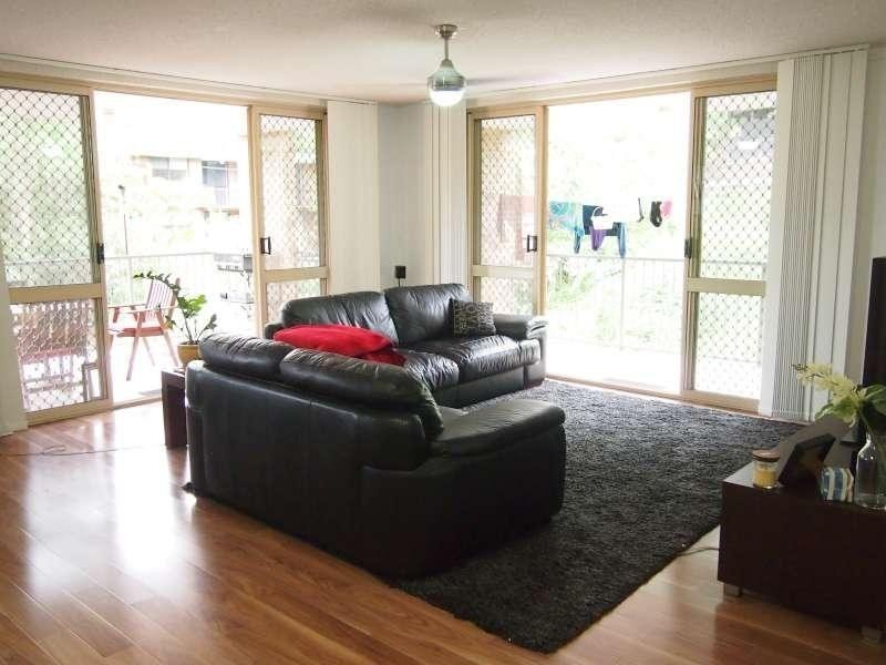 3/298 Swann Road, St Lucia QLD 4067