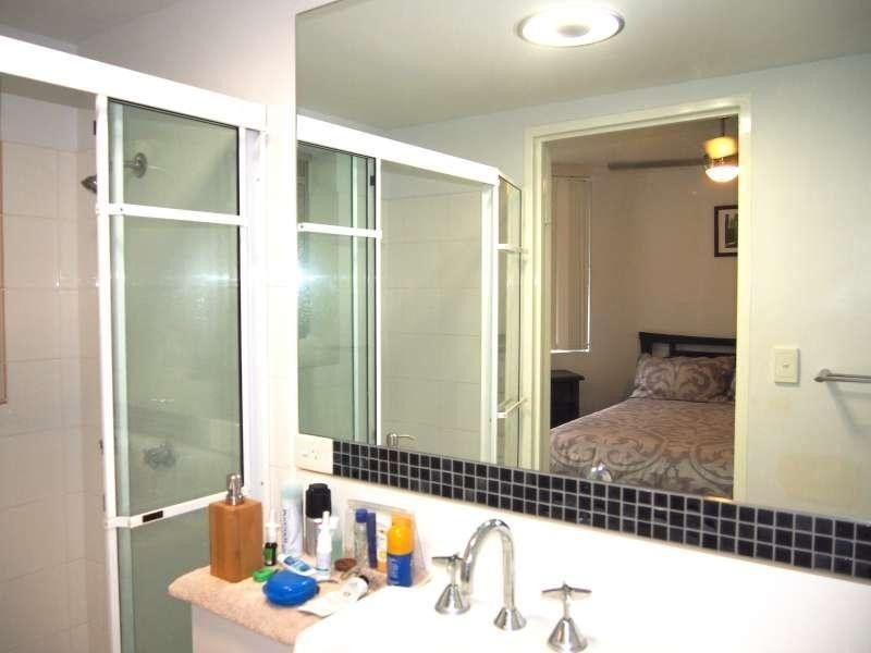 3/298 Swann Road, St Lucia QLD 4067