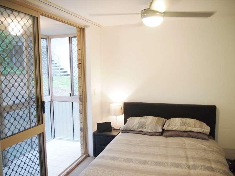 3/298 Swann Road, St Lucia QLD 4067