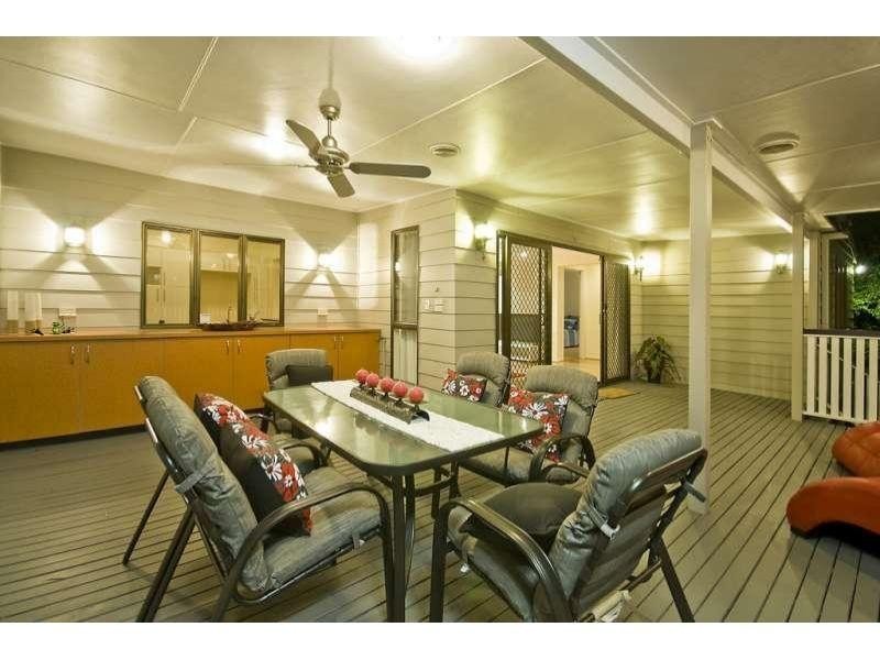 43 Stoneleigh Street, Albion QLD 4010