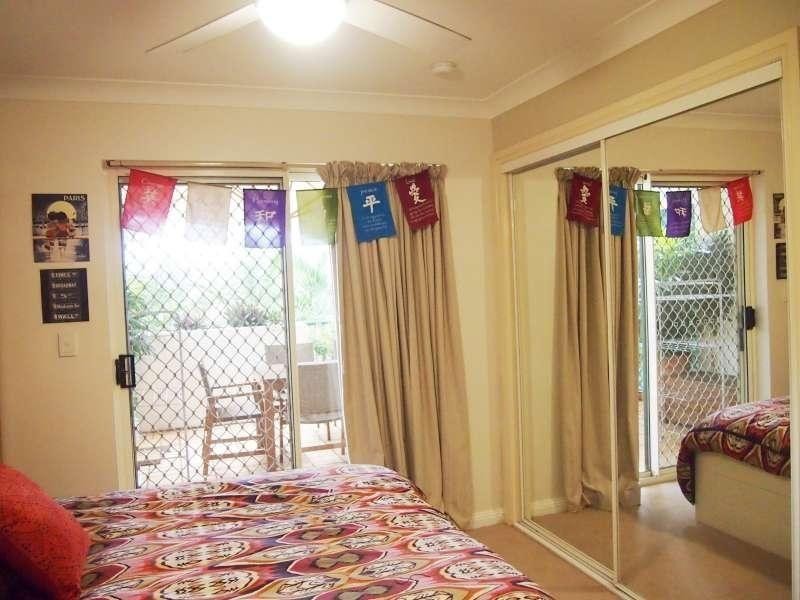 2/8 Clyde Road, Herston QLD 4006