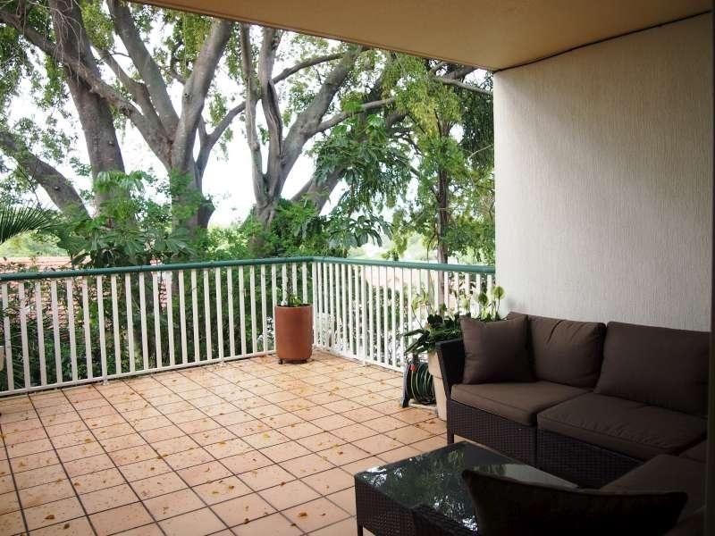 2/8 Clyde Road, Herston QLD 4006