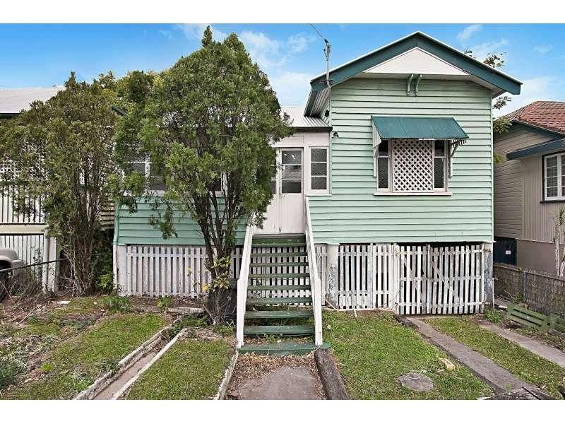 12 Farm Street, Newmarket QLD 4051