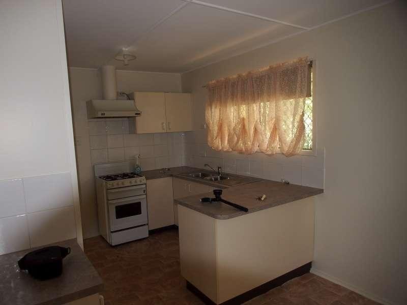 8 Odette Street, Leichhardt QLD 4305