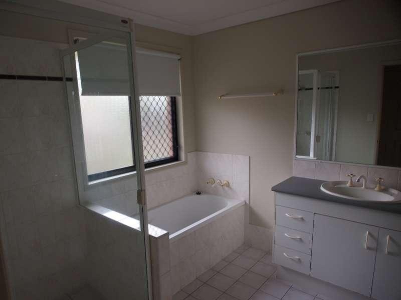 12 Dindina Street, Flinders View QLD 4305