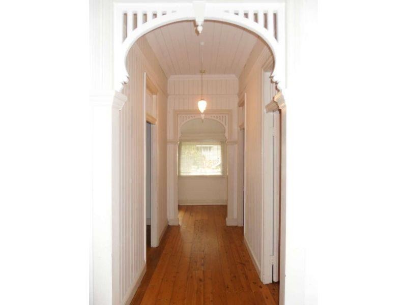 88 Fifth Avenue, Windsor QLD 4030